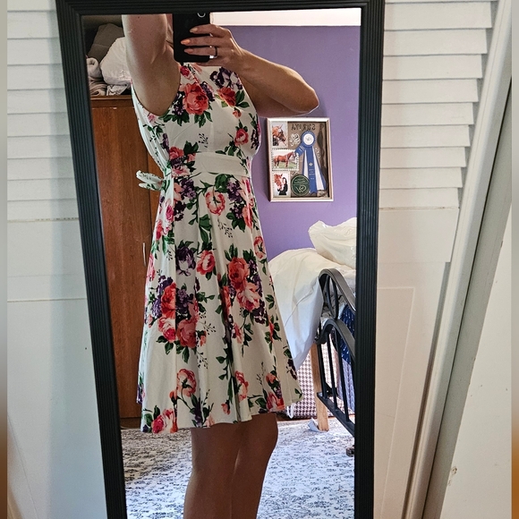 2 For 20 - Floral vintage style dress - Picture 2 of 2